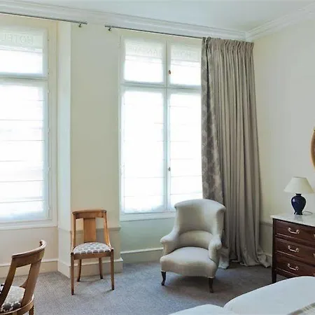 Hotell Mansart - Esprit De France 4*