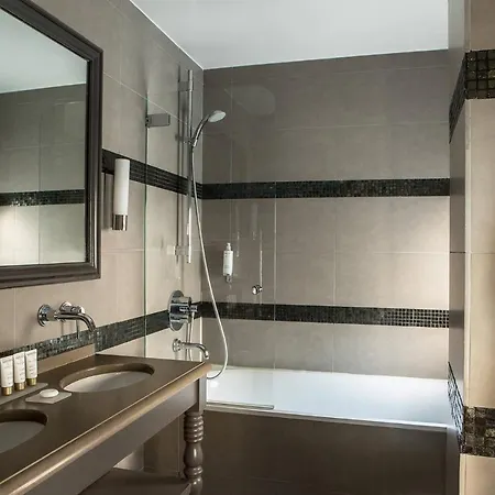 Mansart - Esprit De France Hotell 4*