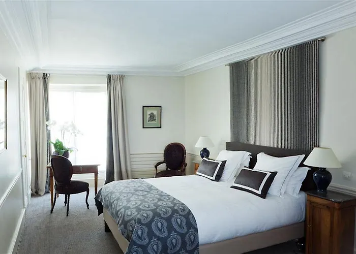 Mansart - Esprit De France Hotel 4*